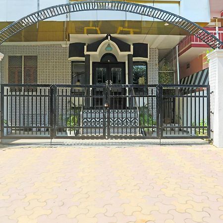 Super Townhouse Cantonment Varanasi Formerly Sarin Inn Exterior foto